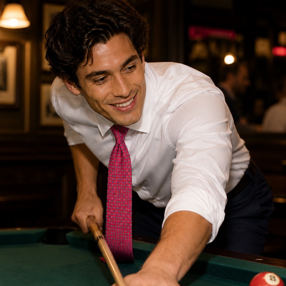 Soft Raspberry Kiton tie in Textured Silk - Picture 6 of 7